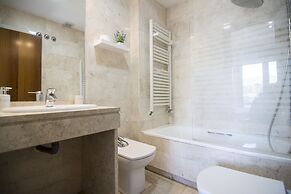 EnjoyGranada LUJO Piscina y Parking