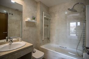 EnjoyGranada LUJO Piscina y Parking