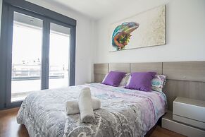 EnjoyGranada LUJO Piscina y Parking