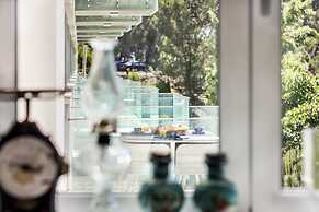 Luxury Beach Experience in Lisbon