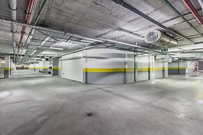 Luxury Beach Experience in Lisbon