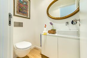 Luxury Beach Experience in Lisbon