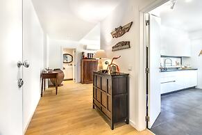 Luxury Beach Experience in Lisbon