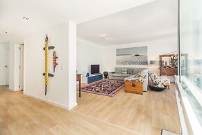 Luxury Beach Experience in Lisbon