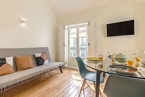 Design Apartment in Typical Alfama