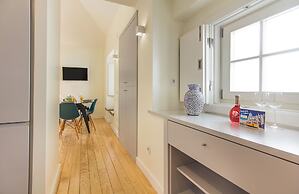 Design Apartment in Typical Alfama