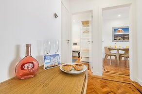 Marques de Pombal Metropolitan Flat