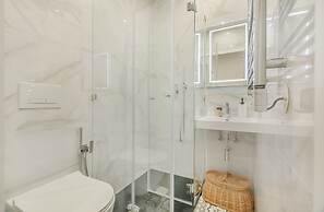 Marques de Pombal Metropolitan Flat