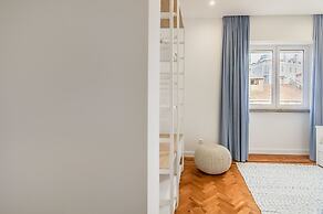 Marques de Pombal Metropolitan Flat