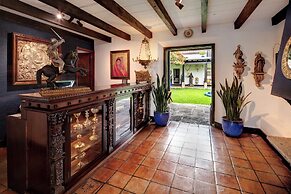 Las Cruces Boutique Hotel