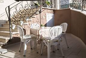 Avama View Apartment