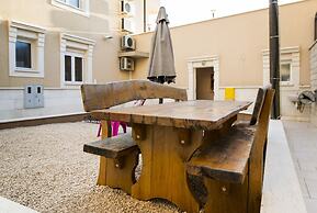 Avama View Apartment