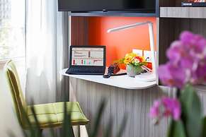 Nemea Appart Hotel So Cloud Lyon Part Dieu