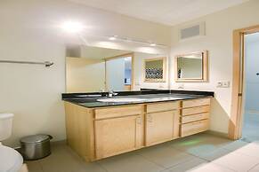 The Luxe Suites at Prospect Park