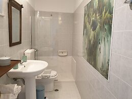 Elite Corfu - Adults Friendly