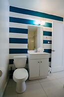 Miami River Inn By Renzzi