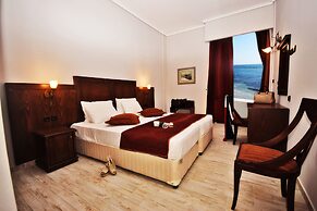 Paralia Beach Boutique Hotel