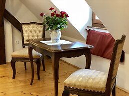 The Houses of History - anno 1830