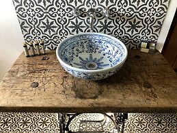 The Houses of History - anno 1830