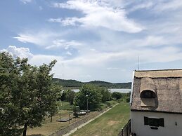 The Houses of History - anno 1830