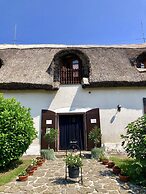 The Houses of History - anno 1830