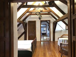 The Houses of History - anno 1830