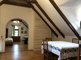 The Houses of History - anno 1830