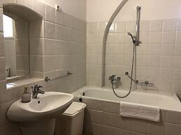 The Houses of History - anno 1830