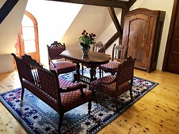 The Houses of History - anno 1830