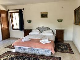 The Houses of History - anno 1830