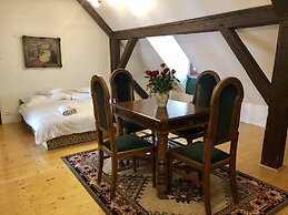 The Houses of History - anno 1830