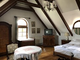 The Houses of History - anno 1830