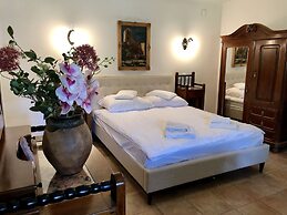 The Houses of History - anno 1830