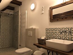 The Houses of History - anno 1830