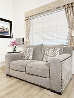 Catalina Courtyard Suites