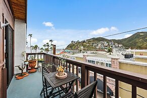 Catalina Courtyard Suites