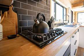 The Woolly Bugger Inn