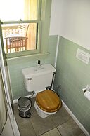 The Woolly Bugger Inn