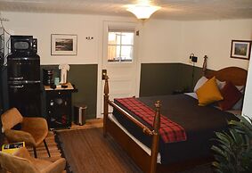 The Woolly Bugger Inn