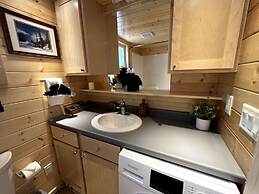 The Woolly Bugger Inn