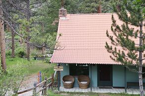 The Woolly Bugger Inn