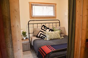 The Woolly Bugger Inn