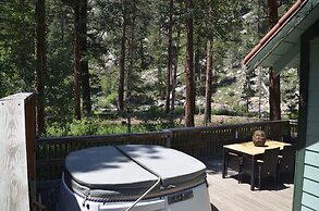 The Woolly Bugger Inn