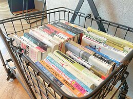 Book Tea Bed Shinjuku-Gyoen