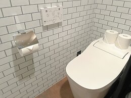 Book Tea Bed Shinjuku-Gyoen