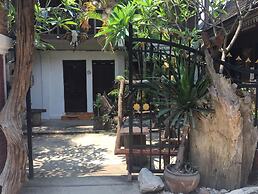 Manotemple house