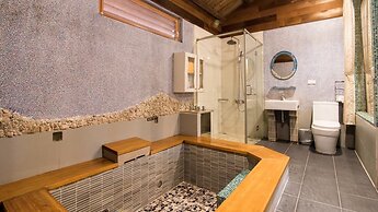 Shankou Hotspring Hotel