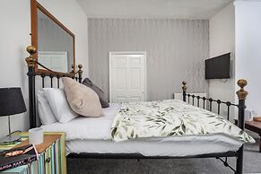 Serenity Guest House