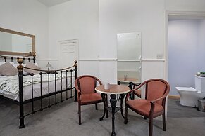 Serenity Guest House