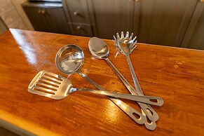 Shinsaibashi Midtown Apartments